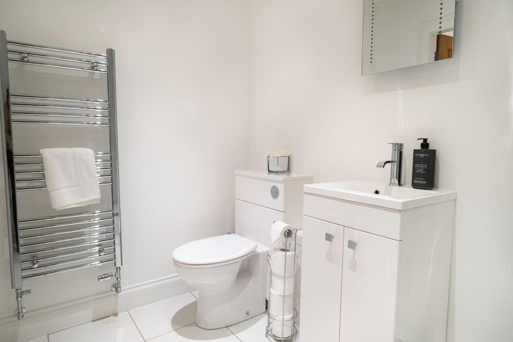 2 Bed 2 Bath Spacious Apartment In Central 阿伯丁 外观 照片